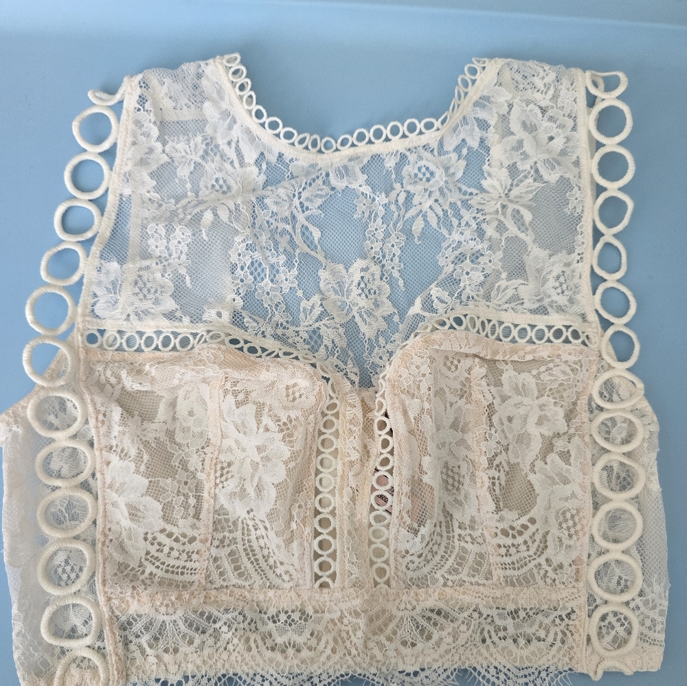 Victoria Secret  Lace High-Neck Bralette
